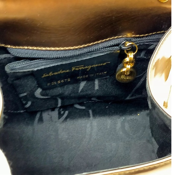 Salvatore Ferragamo Gancini Bronze - Picture 7 of 9